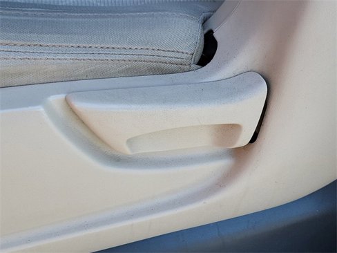 Used 2017 Nissan Titan SV image 20