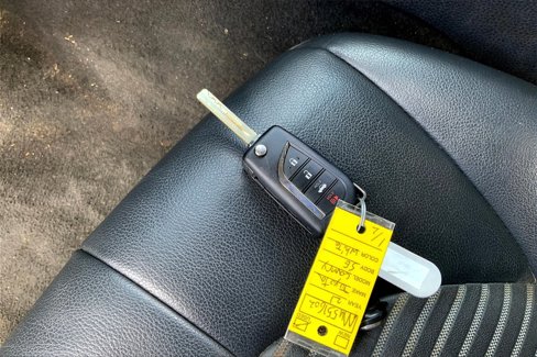Used 2021 Toyota Camry SE image 12