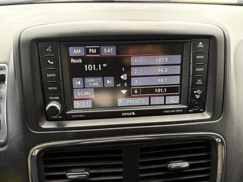 Used 2012 Dodge Grand Caravan SXT image 39