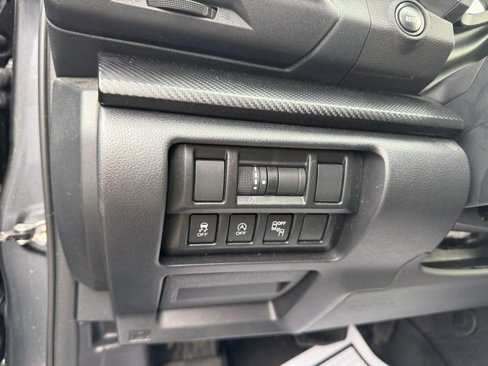 Used 2023 Subaru Crosstrek 2.0i Premium image 21