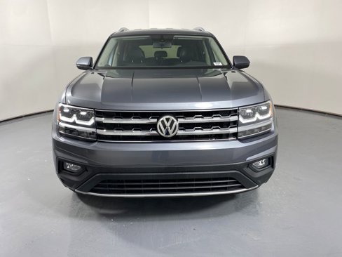 Used 2019 Volkswagen Atlas SE w/ Towing Package image 2