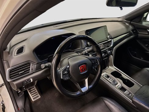 Used 2018 Honda Accord Sport image 9