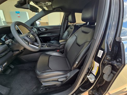 Used 2023 Jeep Compass Altitude image 5