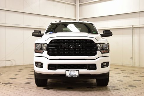 Used 2022 RAM 3500 Big Horn w/ Night Edition image 2