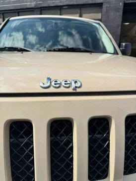 Used 2017 Jeep Patriot Sport image 13