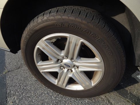 Used 2018 Ford Expedition XLT w/ Equipment Group 202A image 12