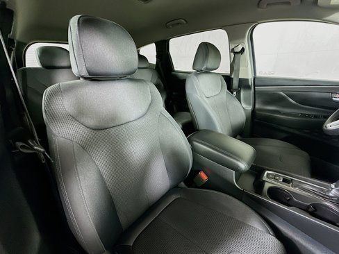 Used 2020 Hyundai Santa Fe SE image 25