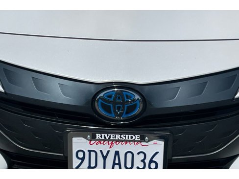 Used 2022 Toyota Prius Prime XLE image 42