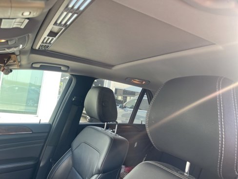 Used 2013 Mercedes-Benz ML 550 4MATIC image 9