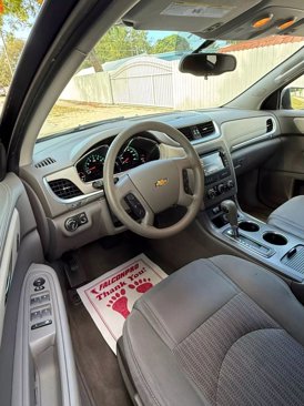 Used 2015 Chevrolet Traverse LS image 9