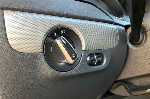 Used 2017 Volkswagen Jetta SE image 32