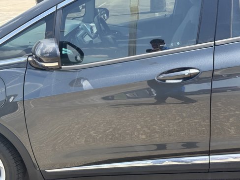 Used 2020 Chevrolet Bolt LT image 23