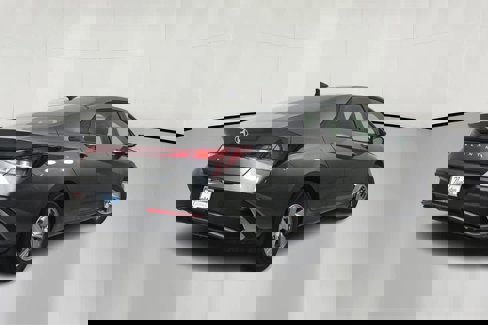 New 2025 Hyundai Elantra SE image 7