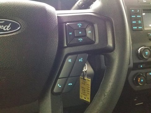 Used 2017 Ford F150 XLT image 6