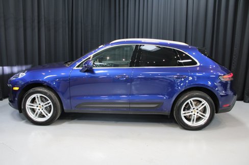 Used 2025 Porsche Macan image 2
