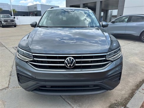 Used 2024 Volkswagen Tiguan S image 2