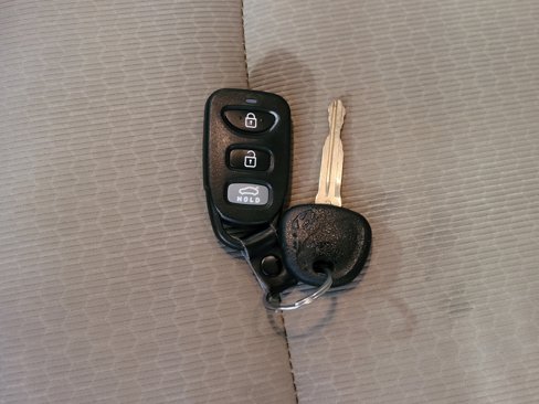 Used 2017 Hyundai Elantra SE image 32