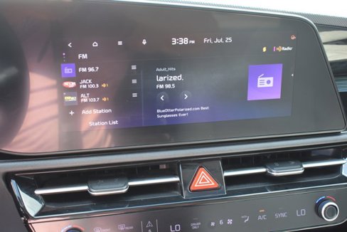 Used 2023 Kia Niro EX Touring image 26