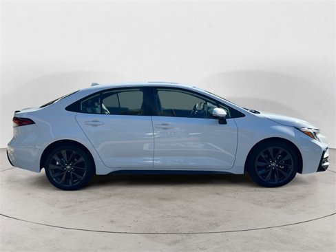 Used 2024 Toyota Corolla XSE image 6