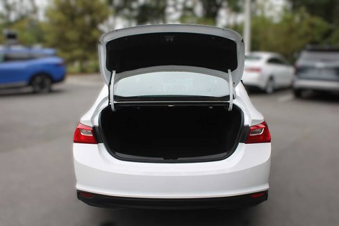 Used 2023 Chevrolet Malibu LS image 9