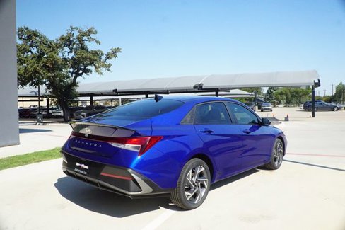 New 2025 Hyundai Elantra Sport image 8