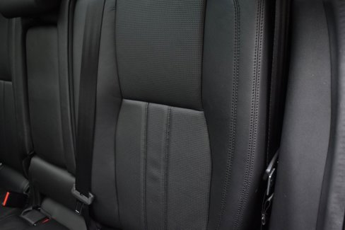 Used 2017 Land Rover Discovery Sport HSE image 36