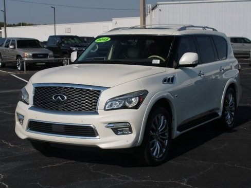 Used 2015 INFINITI QX80 Luxe w/ 22" Wheel Package image 2