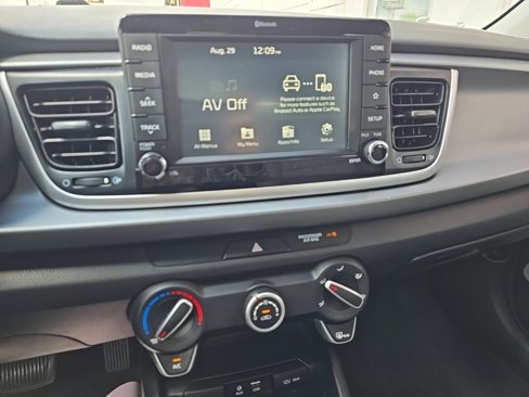 Used 2020 Kia Rio S image 10