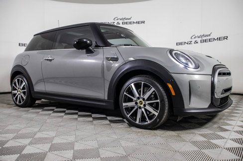 Used 2023 MINI Cooper SE image 5