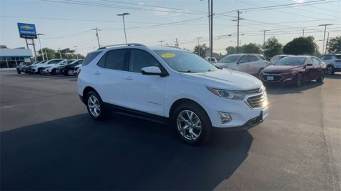 Used 2020 Chevrolet Equinox LT image 2