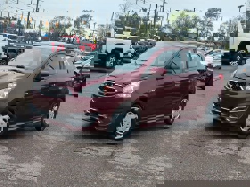 Used 2018 Mitsubishi Mirage ES image 1