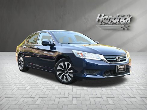 Used 2015 Honda Accord Touring image 2