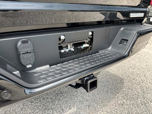 New 2025 GMC Canyon Elevation w/ Convenience Package image 14