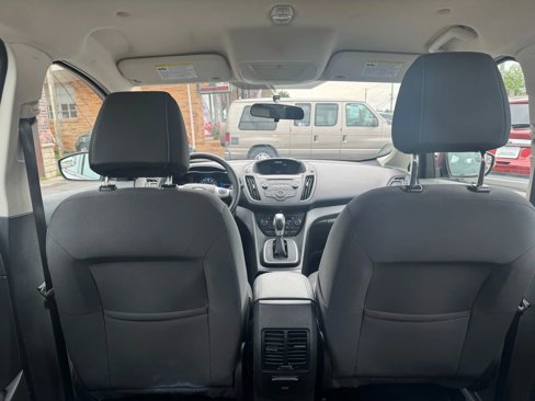 Used 2017 Ford C-MAX Energi SE w/ Cold Weather Package image 27