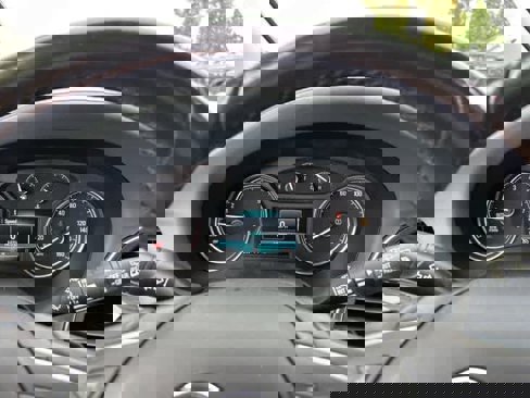 Used 2019 Buick Enclave Essence image 6