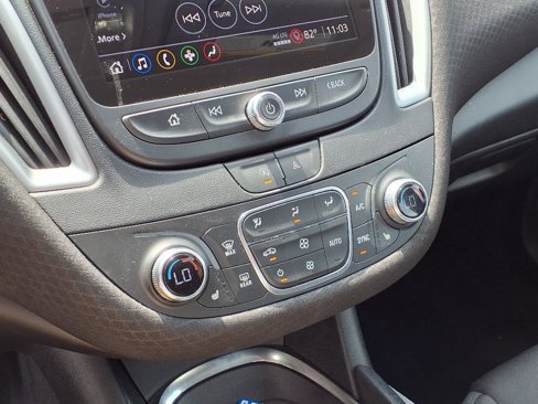Used 2024 Chevrolet Malibu LT image 14