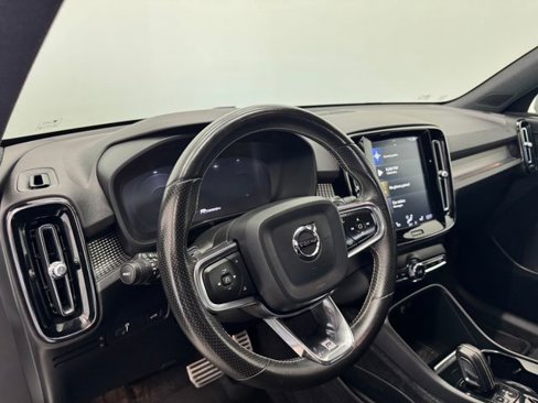 Used 2019 Volvo XC40 T5 R-Design image 37