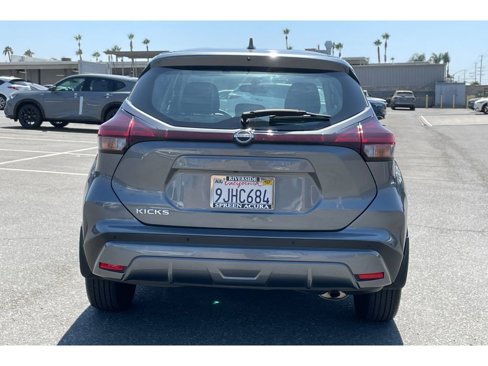 Used 2023 Nissan Kicks S image 4
