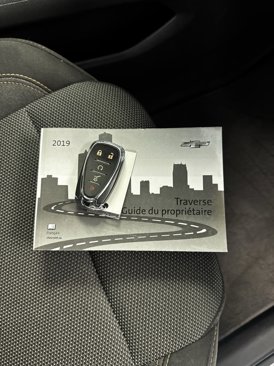 Used 2020 Chevrolet Traverse LT image 32