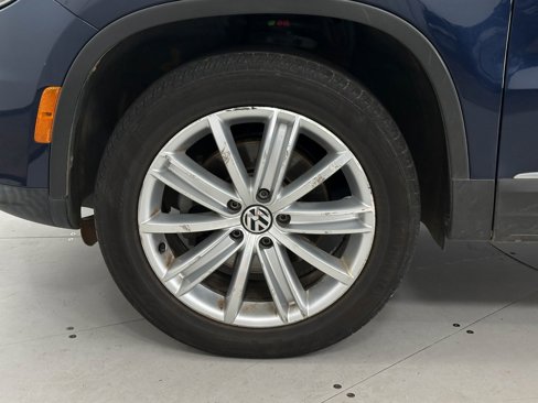 Used 2016 Volkswagen Tiguan S image 35