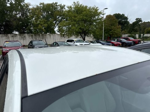 Used 2013 Toyota Prius Two image 3