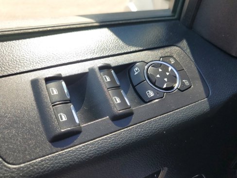 Used 2016 Ford F150 Lariat w/ Equipment Group 502A Luxury image 9