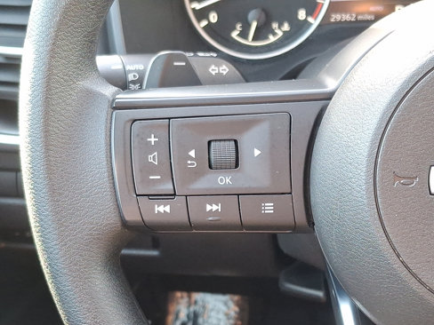 Used 2024 Nissan Rogue SV image 21