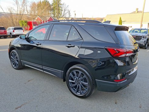 Used 2024 Chevrolet Equinox RS w/ RS Leather Package image 4