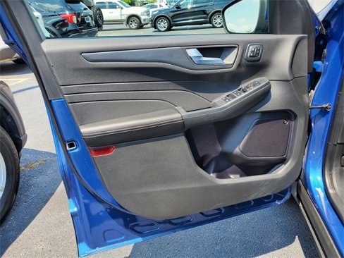 Used 2023 Ford Escape Active w/ Tech Pack #2 image 9