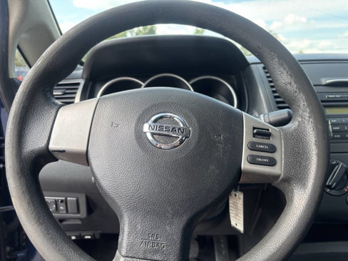 Used 2011 Nissan Versa 1.8 S w/ Plus Pkg image 10