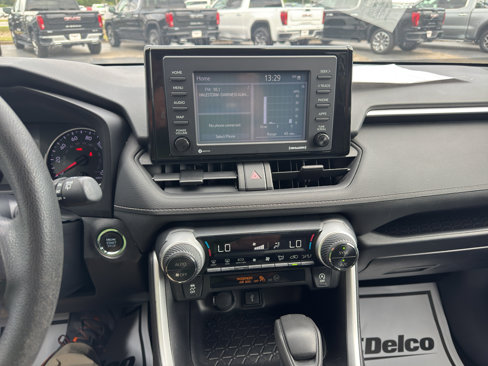 Used 2021 Toyota RAV4 XLE w/ Carpet Mat Package (TMS) image 12