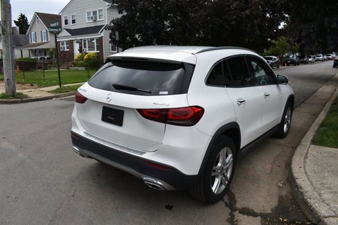 Used 2022 Mercedes-Benz GLA 250 4MATIC image 5