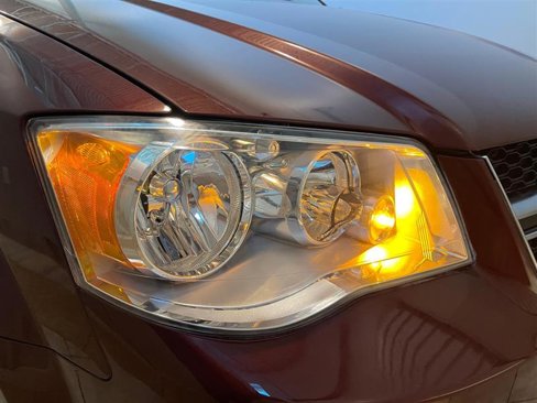 Used 2019 Dodge Grand Caravan SXT image 33