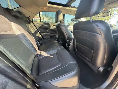 Used 2019 Chrysler 300 Limited image 27